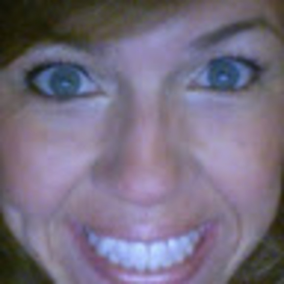 Meet your Posher, Julia - Picture 1 of 1